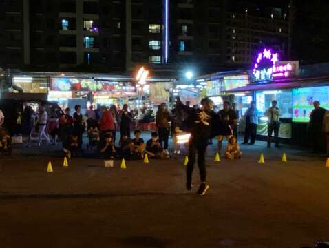 八德興仁夜市表演IMG_8250