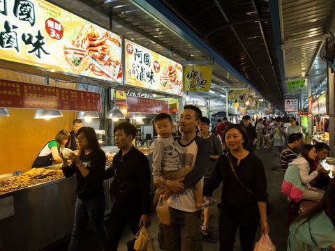 Xingren Night Market(興仁花園夜市)