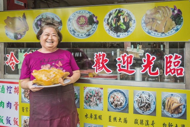 春梅餐饮店-门口